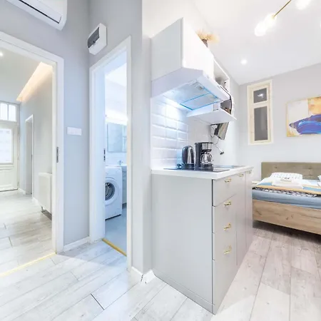 Apartamento Js Modern Downtown Studios-self Check-in *