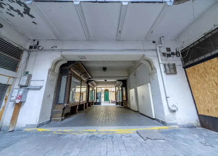 Js Modern Downtown Studios-self Check-in بودابست